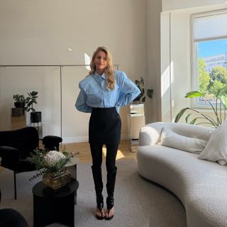Caro Daur feet photo 3
