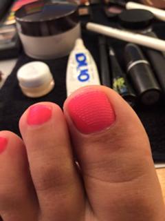 Caro Emerald feet photo 4