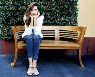 Carol Alt feet photo thumbnail