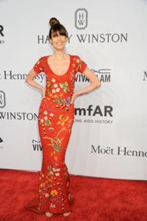 Carol Alt feet photo thumbnail