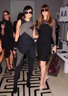 Carol Alt feet photo thumbnail