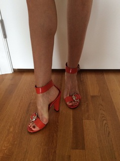 Carol Alt feet photo thumbnail