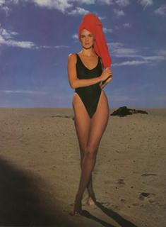 Carol Alt feet photo thumbnail