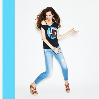 Carol Alt feet photo thumbnail