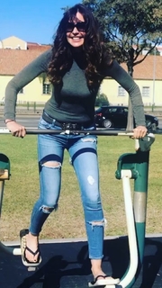 Carol Alt feet photo thumbnail