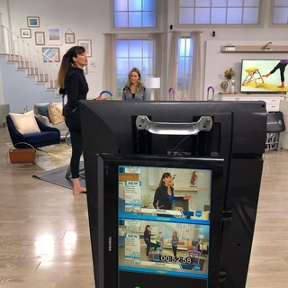 Carol Alt feet photo thumbnail