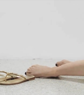 Carol Alt feet photo thumbnail