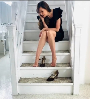 Carol Alt feet photo thumbnail