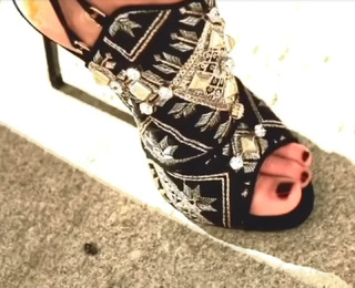 Carol Alt feet photo thumbnail