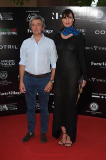 Carol Alt feet photo thumbnail