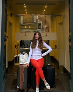 Carol Alt feet photo thumbnail