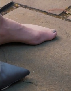 Carol Alt feet photo thumbnail