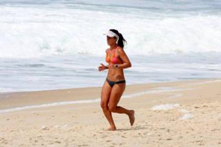 Carol Barcellos feet photo 14