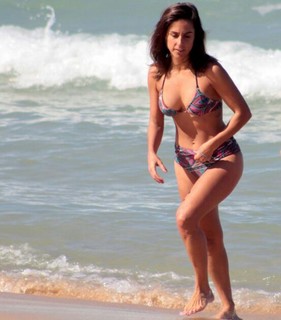Carol Barcellos feet photo 3