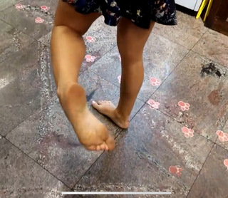 Carol Bresolin feet photo 7