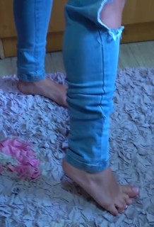 Carol Bresolin feet photo 3