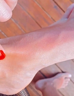 Carol Bresolin feet photo 16