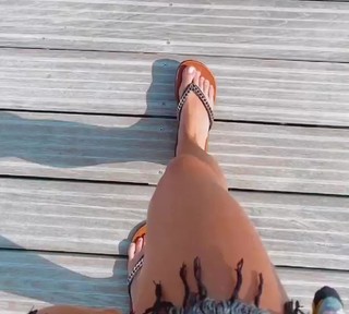 Carol Bresolin feet photo 10