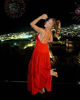 Carol Bresolin feet photo 3