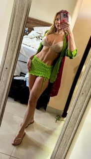Carol Bresolin feet photo 9