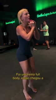 Carol Bresolin feet photo 9