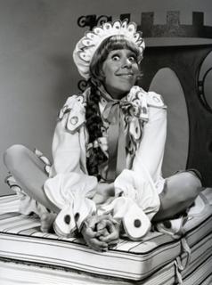 Carol Burnett feet photo 10