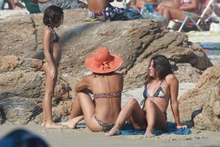 Carol Castro feet photo thumbnail