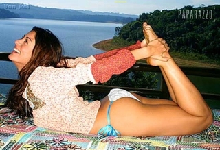 Carol Castro feet photo thumbnail