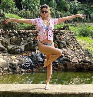 Carol Castro feet photo thumbnail