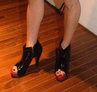 Carol Castro feet photo thumbnail