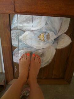 Carol Castro feet photo thumbnail