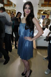 Carol Castro feet photo thumbnail