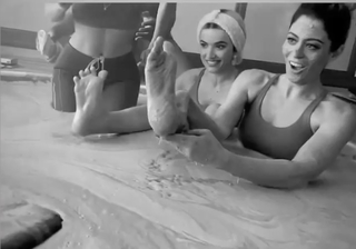 Carol Castro feet photo thumbnail