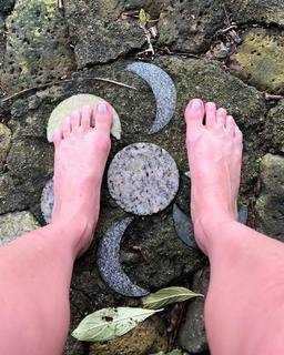 Carol Castro feet photo thumbnail