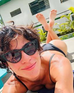 Carol Castro feet photo thumbnail