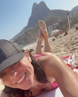 Carol Castro feet photo thumbnail