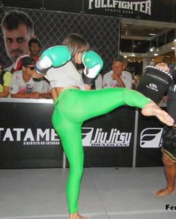 Carol Dias feet photo thumbnail