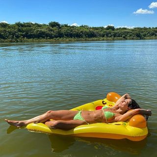 Carol Gattaz feet photo 4