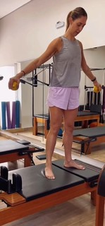 Carol Gattaz feet photo 15