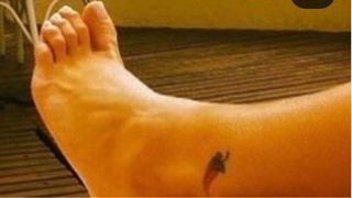 Carol Gattaz feet photo 2