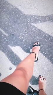Carol Nakamura feet photo 2