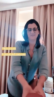 Carol Nakamura feet photo 19