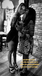 Carol Portaluppi feet photo 10