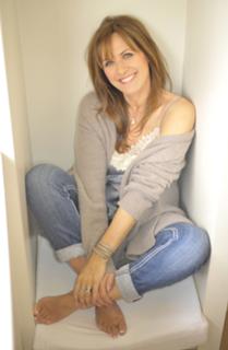 Carol Smillie feet photo 7
