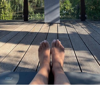 Carol Smillie feet photo 8