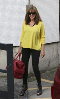 Carol Vorderman feet photo thumbnail