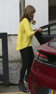 Carol Vorderman feet photo thumbnail