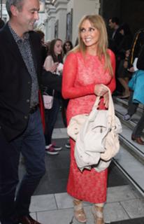Carol Vorderman feet photo thumbnail