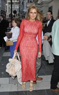 Carol Vorderman feet photo thumbnail
