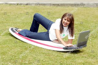 Carol Vorderman feet photo thumbnail
